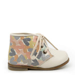 Load image into Gallery viewer, Emel Heart Print Baby Bootie
