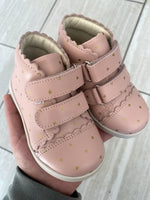 Load image into Gallery viewer, Emel Pink and Gold Heart Baby Sneaker
